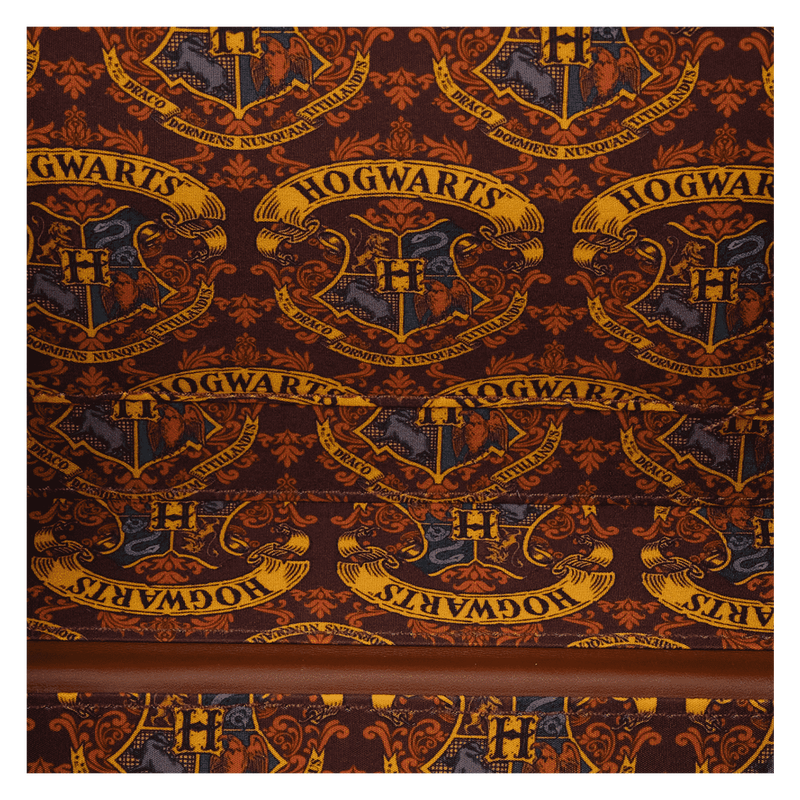 HPTB0209-LFHARRYPOTTERHOGWARTSEXPRESSLUGGAGECROSSBODYBAG-1154a-3.png