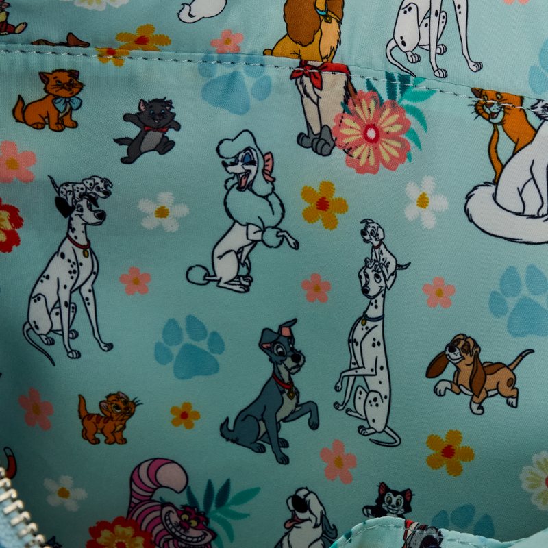 WDTBS0005-LFDISNEYDOGSANDCATSFAUXDENIMTOTEWITHCOIUNBAG1072-4.png
